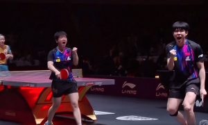 原创 
            3-1翻盘转折点！孙颖莎单膝跪地救球，连扛松岛辉空3次侧身，太燃