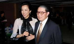 65岁朱玲玲二次净身出户离婚，她的一生让网友赞叹：太厉害了