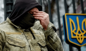 铁甲洪流蜂拥入城，俄罗斯终于高调宣布捷报，乌克兰不能再自欺欺人了