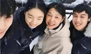 老员工谈杜建英：宗庆后本不要她，得力助手想追她，恳请宗留下她