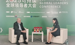 对话凯文·凯利：现在的年轻人失败得不够多，他们需要接纳失败，把失败当成向前的垫脚石