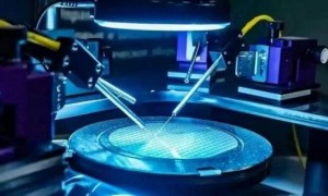 国产EUV光刻机突破，即将试产！良率可达70%